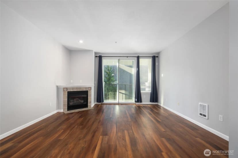 Property photo for 16125 Juanita-woodinville Way Ne #805, Bothell photo 9