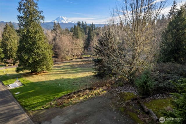Property photo for 16018 229th Street E, Graham photo 4