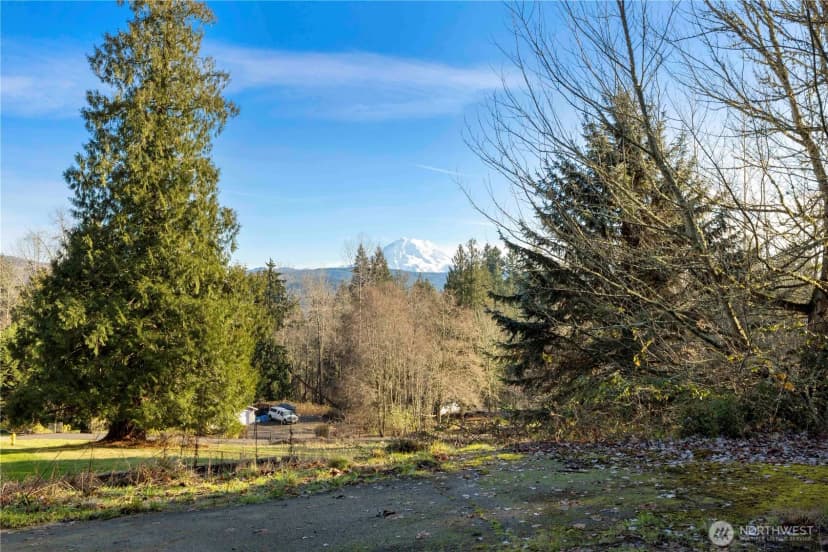 Property photo for 16018 229th Street E, Graham photo 5