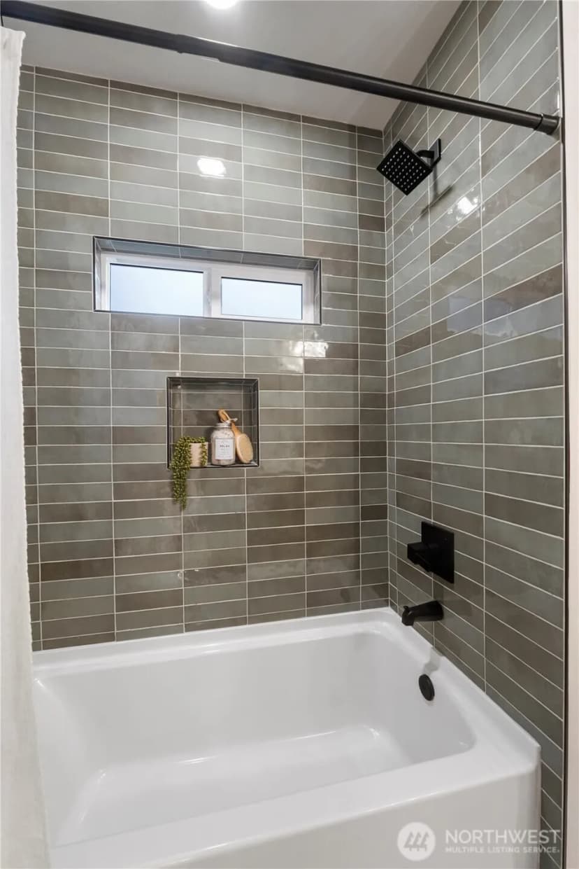 Property photo for 849 Sw 125th Street, Seattle photo 16