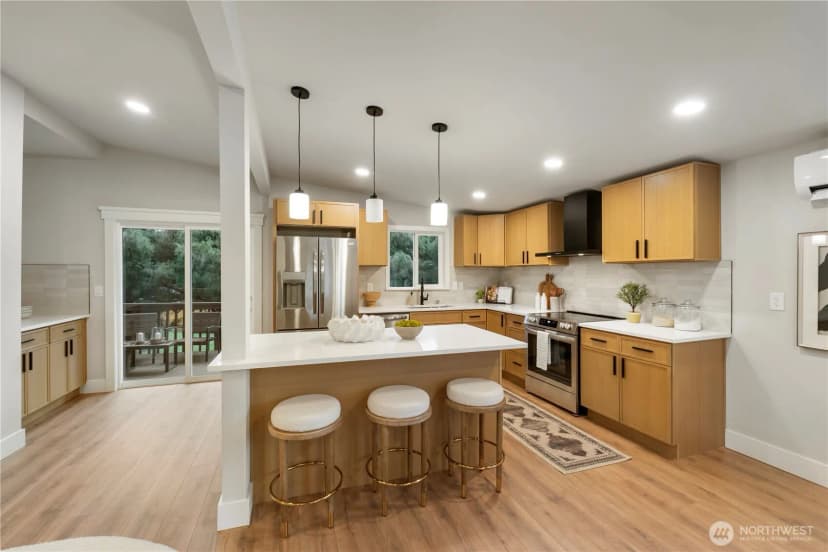 Property photo for 849 Sw 125th Street, Seattle photo 5
