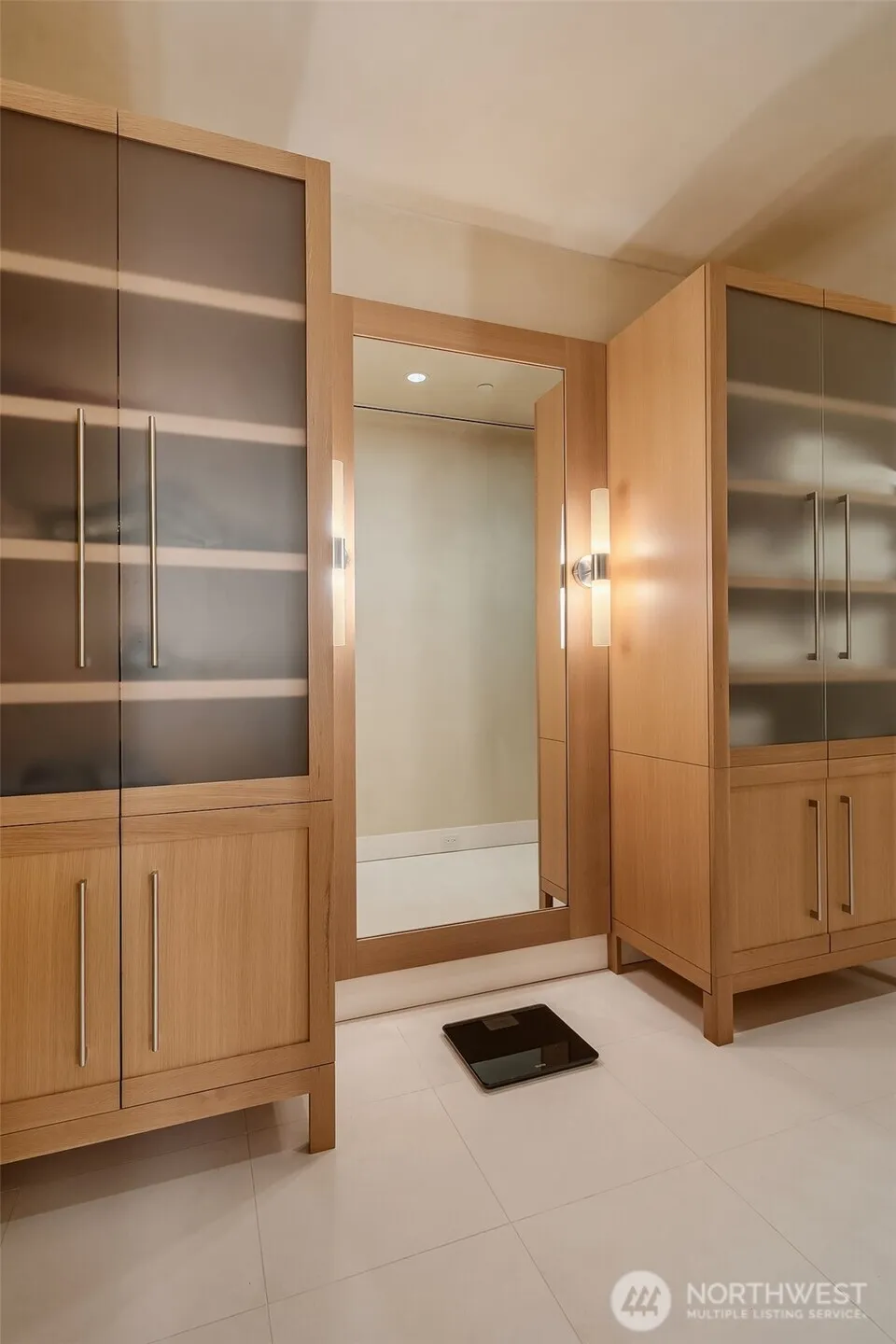 Property photo for 715 2nd Avenue #1501, Seattle photo 26