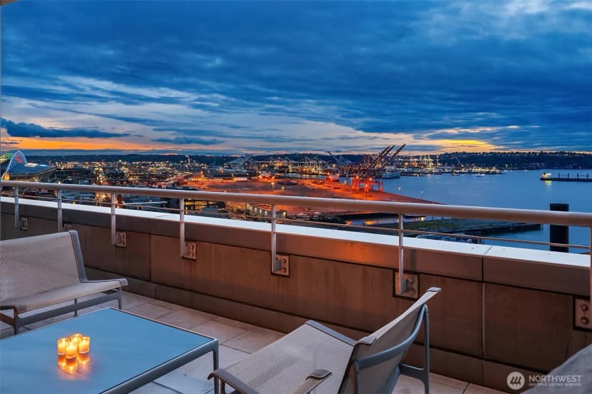 Property photo for 715 2nd Avenue #1501, Seattle photo 15