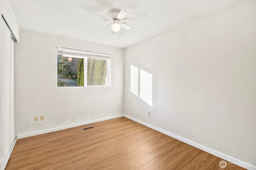 Property photo for 32412 44th Avenue S, Federal Way photo 23