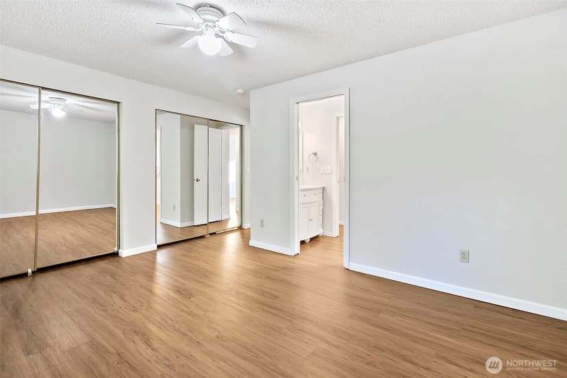 Property photo for 32412 44th Avenue S, Federal Way photo 15