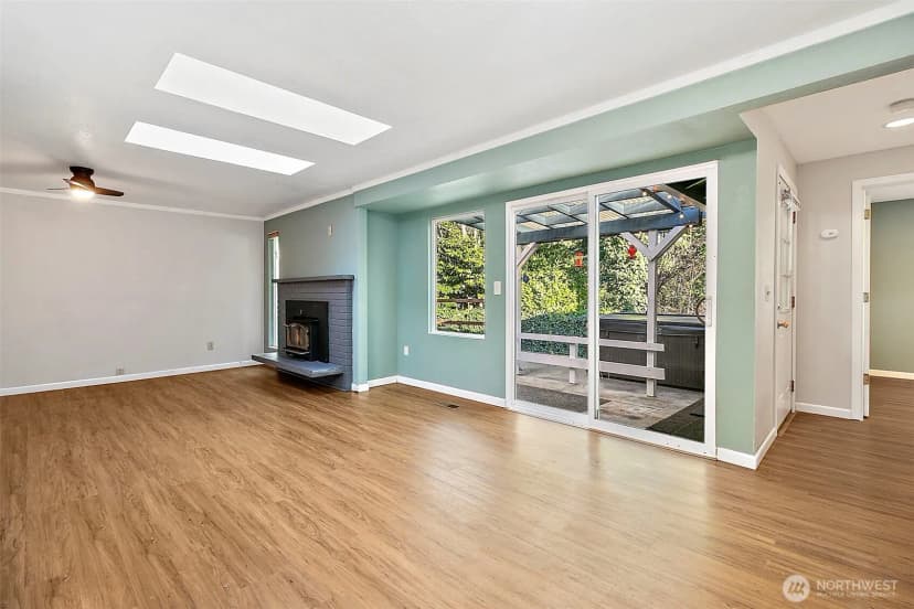 Property photo for 32412 44th Avenue S, Federal Way photo 12