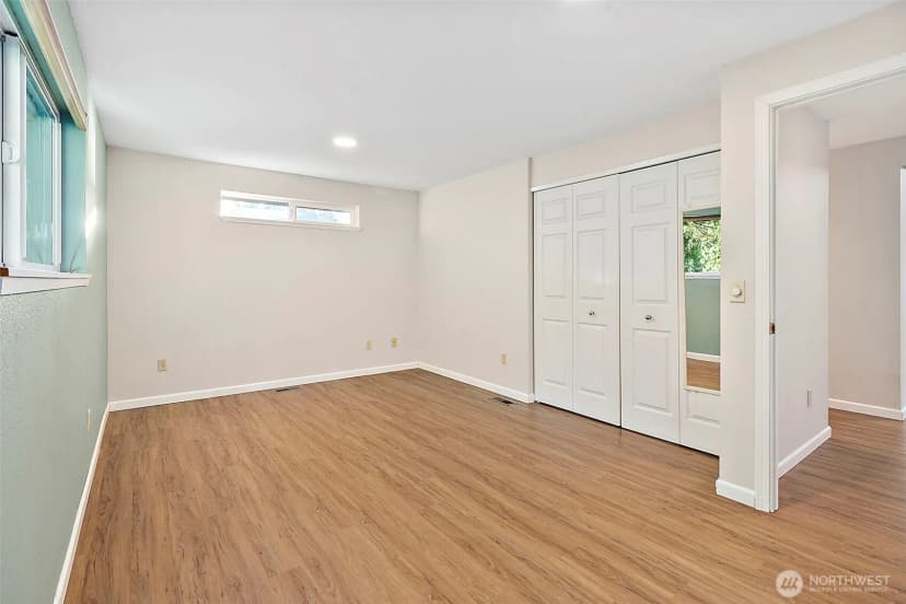Property photo for 32412 44th Avenue S, Federal Way photo 14