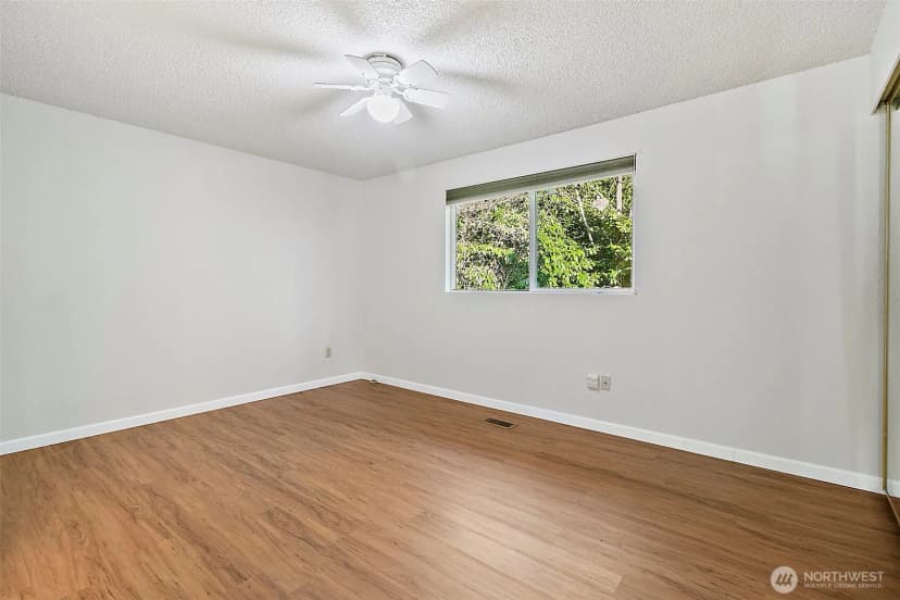 Property photo for 32412 44th Avenue S, Federal Way photo 21