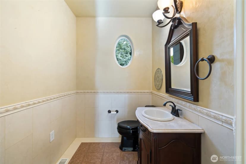 Property photo for 7613 N 10th Street, Tacoma photo 38