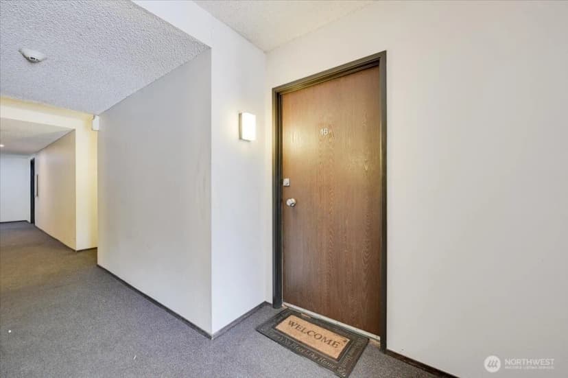 Property photo for 14600 Ne 32nd Street #i-16, Bellevue photo 2