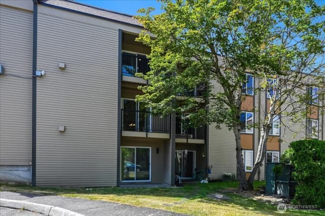 Property photo for 14600 Ne 32nd Street #i-16, Bellevue