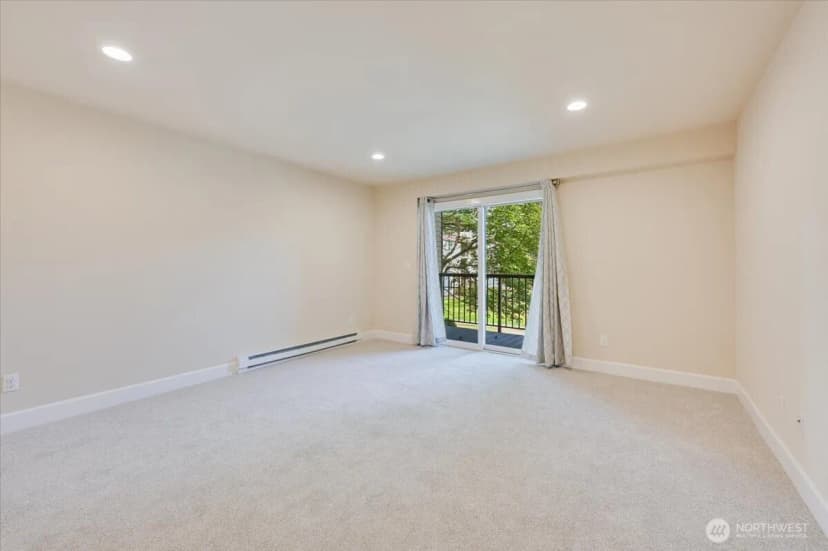 Property photo for 14600 Ne 32nd Street #i-16, Bellevue photo 8
