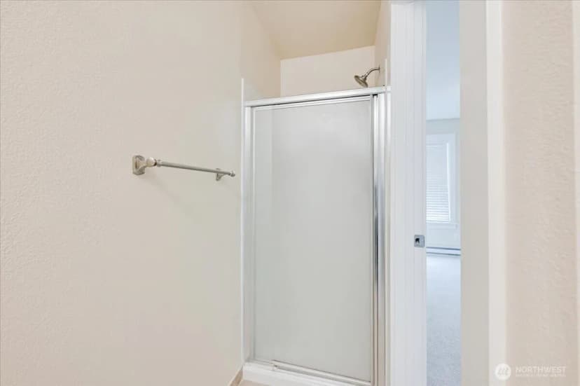 Property photo for 14600 Ne 32nd Street #i-16, Bellevue photo 17