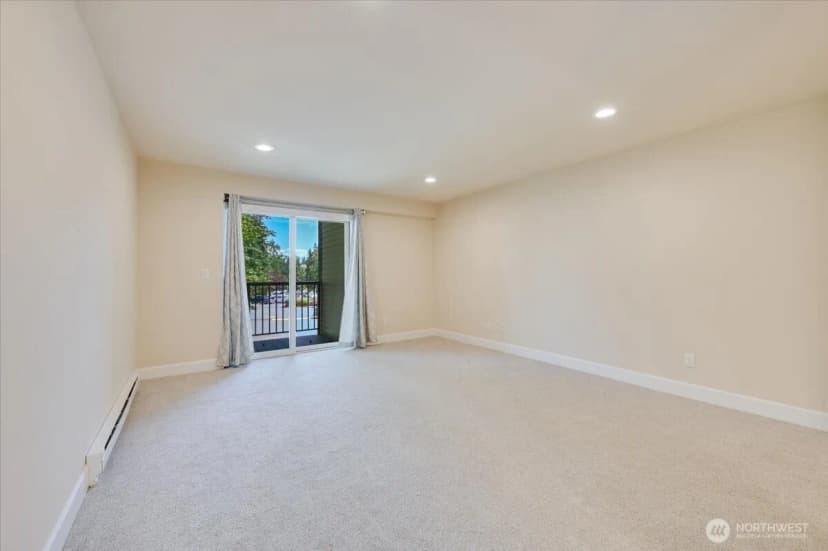 Property photo for 14600 Ne 32nd Street #i-16, Bellevue photo 9