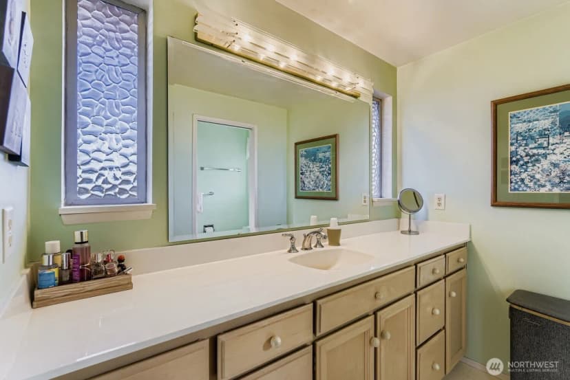 Property photo for 5215 S 164th Street, Tukwila photo 14