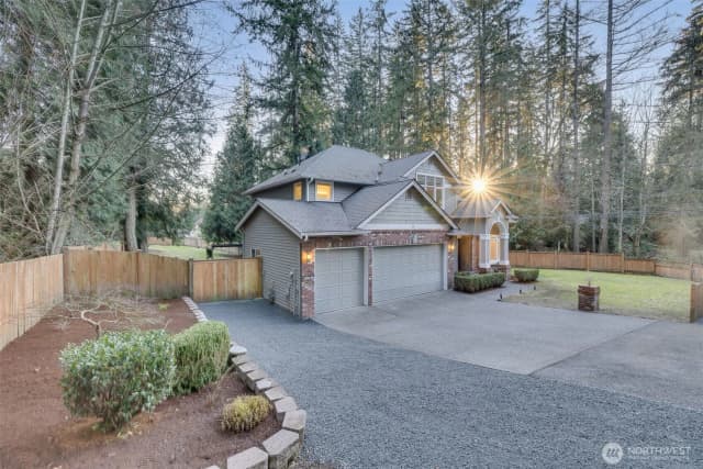 Property photo for 15733 Ne 165th St, Woodinville photo 3