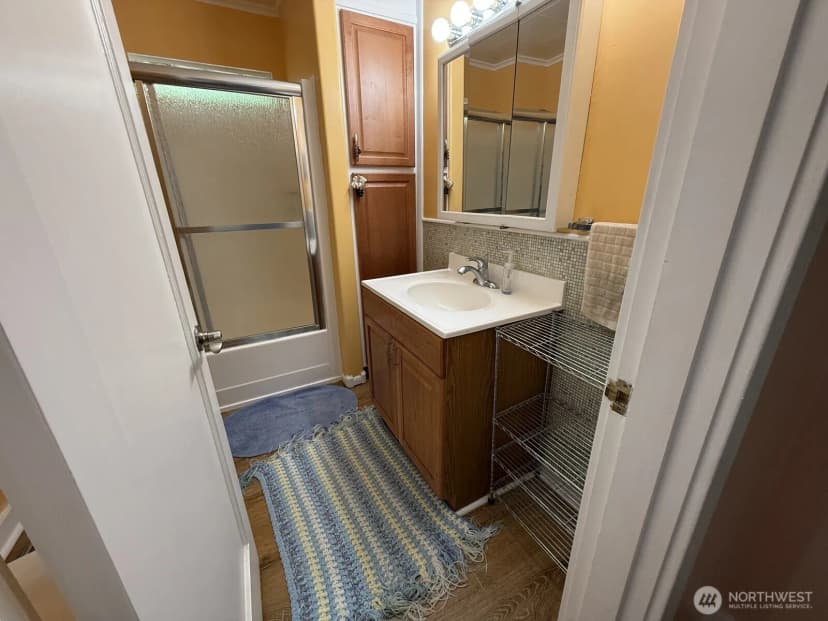 Property photo for 18 Cherry Avenue W, Omak photo 9