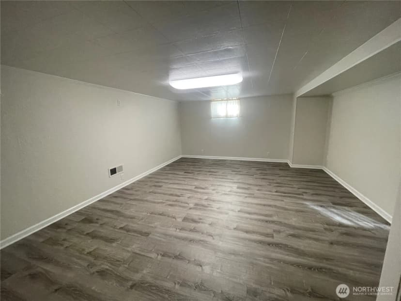 Property photo for 18 Cherry Avenue W, Omak photo 22