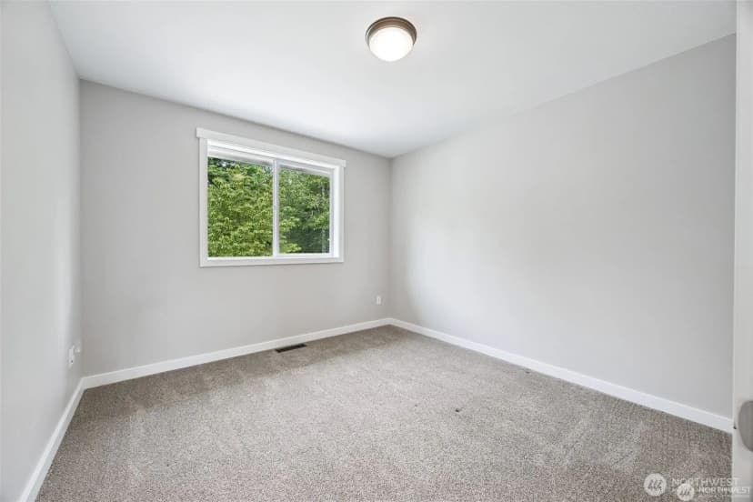 Property photo for 13123 320th Street Ct E, Graham photo 21