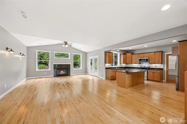 Property photo for 13123 320th Street Ct E, Graham photo 5