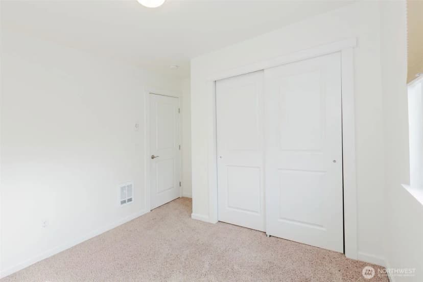 Property photo for 1025 12th Street, Bremerton photo 32
