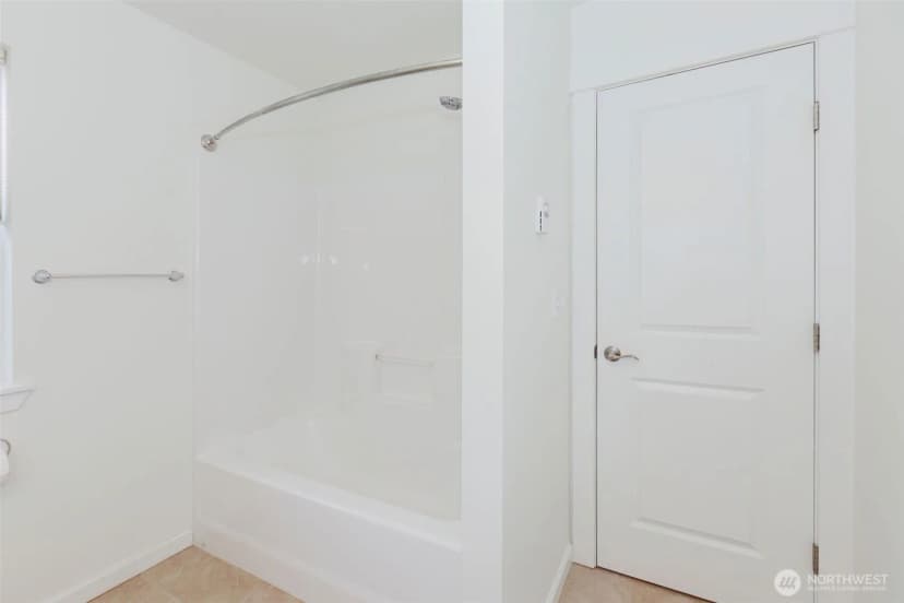 Property photo for 1025 12th Street, Bremerton photo 29