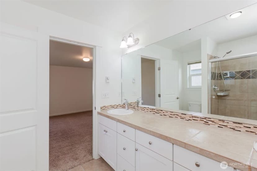Property photo for 1025 12th Street, Bremerton photo 21