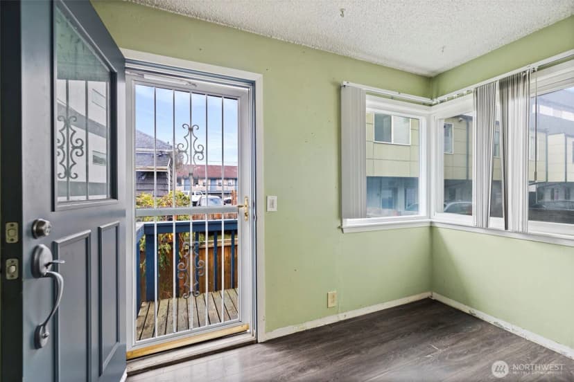 Property photo for 6666 Carleton Avenue S, Seattle photo 3
