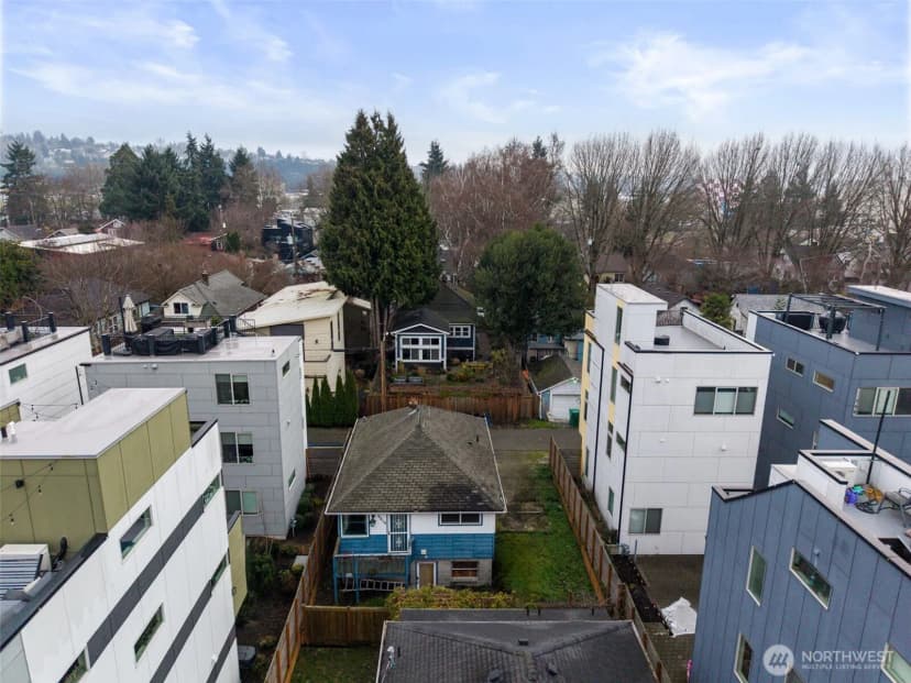 Property photo for 6666 Carleton Avenue S, Seattle photo 24