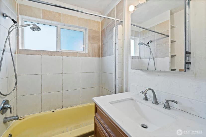 Property photo for 6666 Carleton Avenue S, Seattle photo 18
