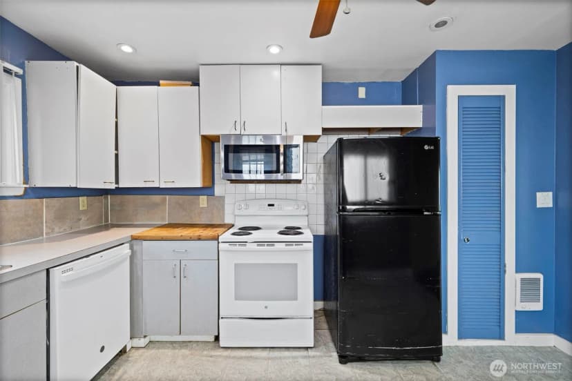 Property photo for 6666 Carleton Avenue S, Seattle photo 8