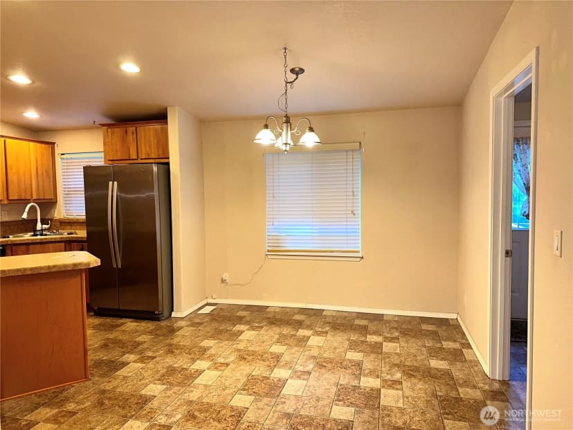 Property photo for 6174 Us Hwy 12, Morton photo 9