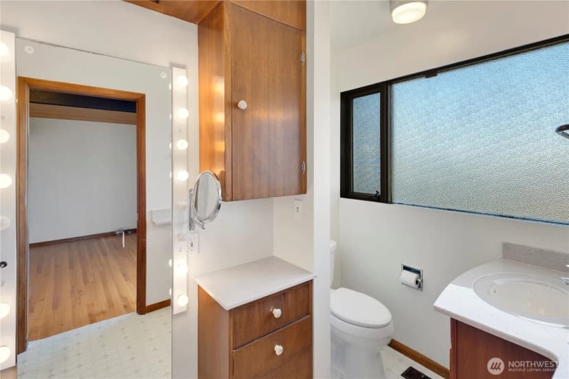Property photo for 3653 W Commodore Way, Seattle photo 20