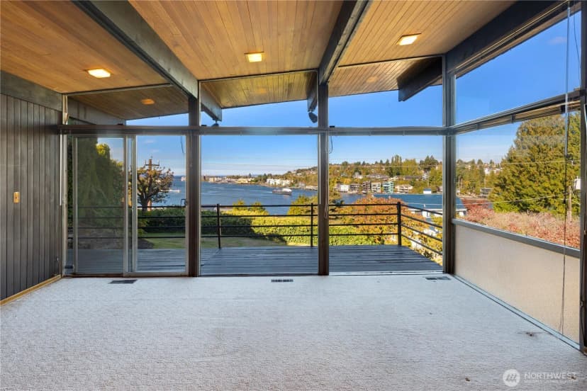 Property photo for 3653 W Commodore Way, Seattle photo 8