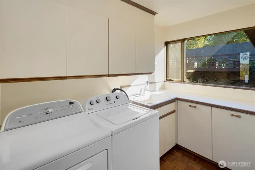 Property photo for 3653 W Commodore Way, Seattle photo 17