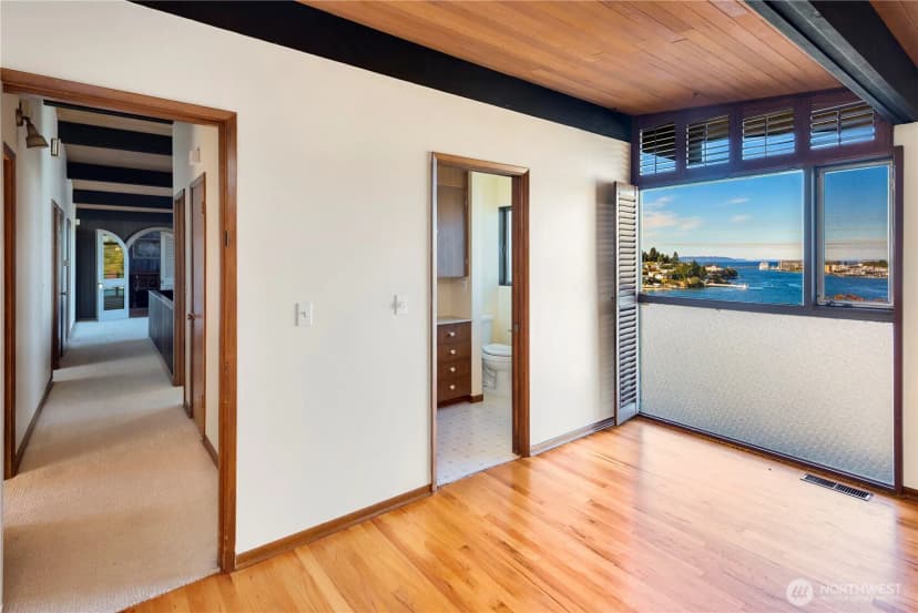 Property photo for 3653 W Commodore Way, Seattle photo 18