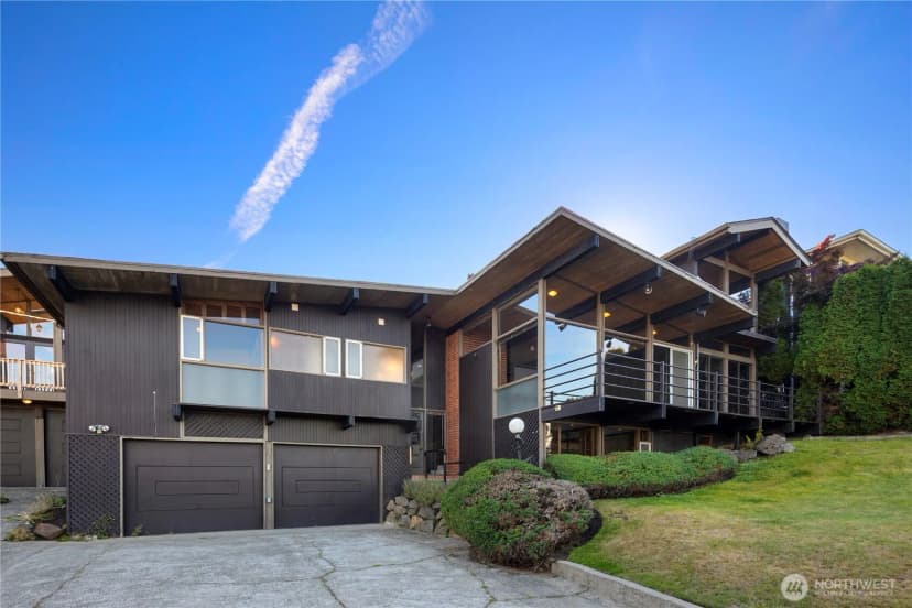 Property photo for 3653 W Commodore Way, Seattle photo 5