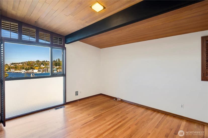Property photo for 3653 W Commodore Way, Seattle photo 19