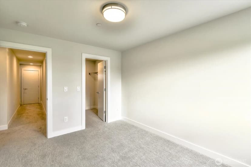 Property photo for 1919 24th Avenue S #c, Seattle photo 40