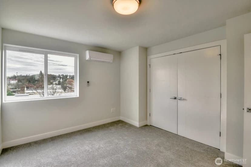 Property photo for 1919 24th Avenue S #d, Seattle photo 35