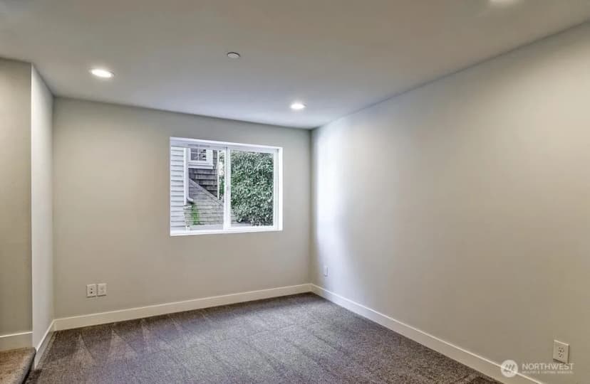 Property photo for 1919 24th Avenue S #x, Seattle photo 15