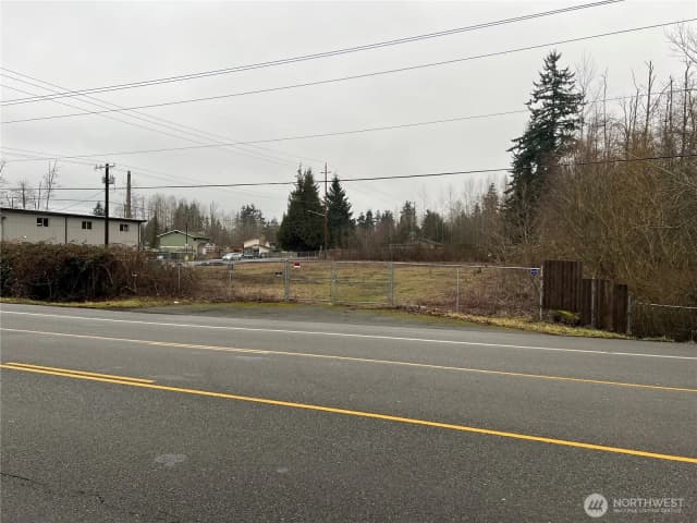 Property photo for 10000 23rd Avenue W, Everett photo 4
