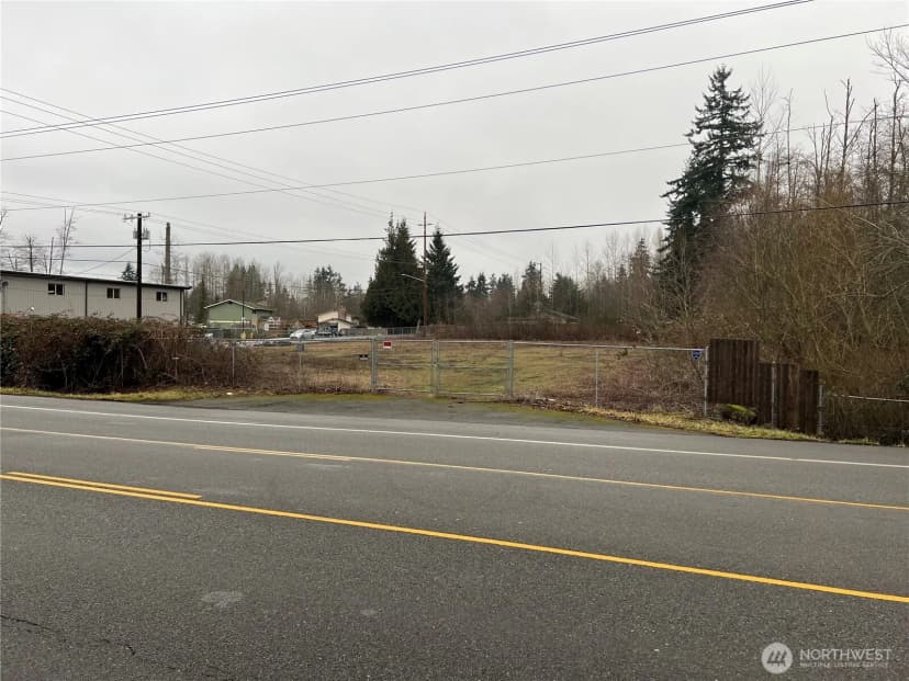 Property photo for 10000 23rd Avenue W, Everett photo 4