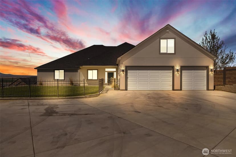 Property photo for 6631 Collins Road, West Richland