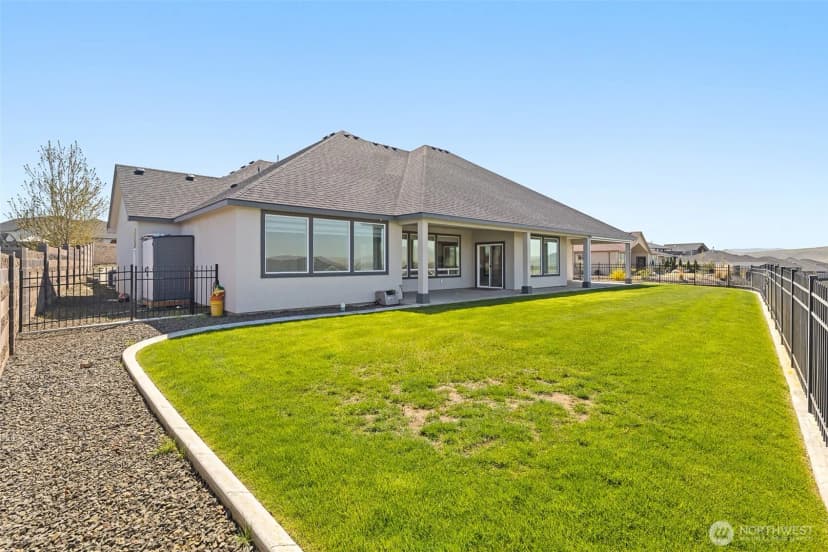 Property photo for 6631 Collins Road, West Richland photo 36