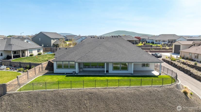 Property photo for 6631 Collins Road, West Richland photo 3
