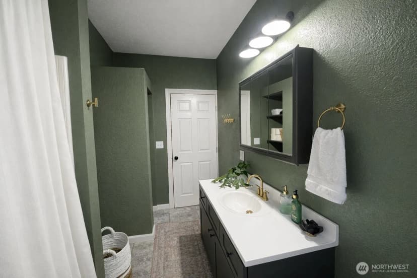 Property photo for 302 Centre Street N, Rainier photo 13