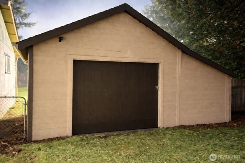 Property photo for 302 Centre Street N, Rainier photo 24