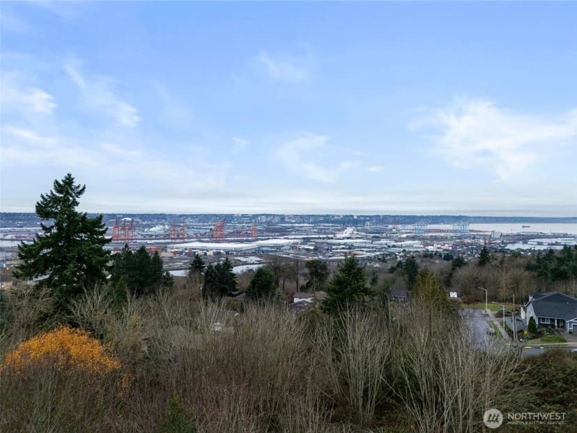 Property photo for 6312 19th Street Ne, Tacoma photo 17