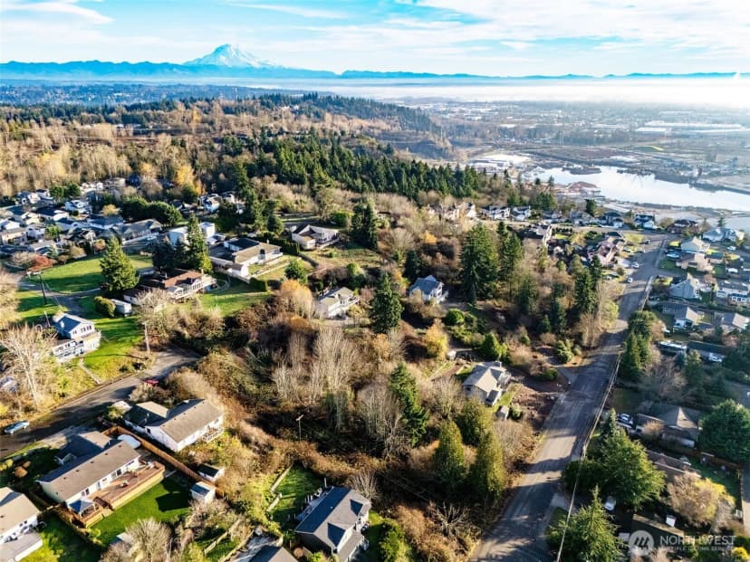 Property photo for 6306 19th Street Ne, Tacoma